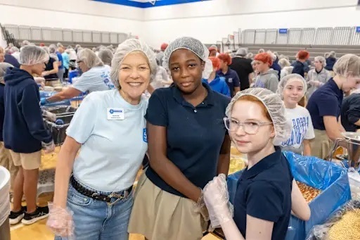 2025_Shelton_MealPacking_2L7A0419_LM_1 2.jpeg