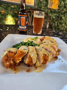 chicken cordon bleu2.JPG